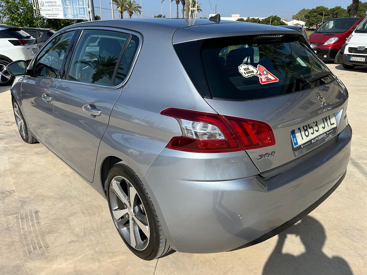PEUGEOT 308 ALLURE 1.2 E-THP AUTO SPANISH LHD IN SPAIN 61000 MILES SUPERB 2017